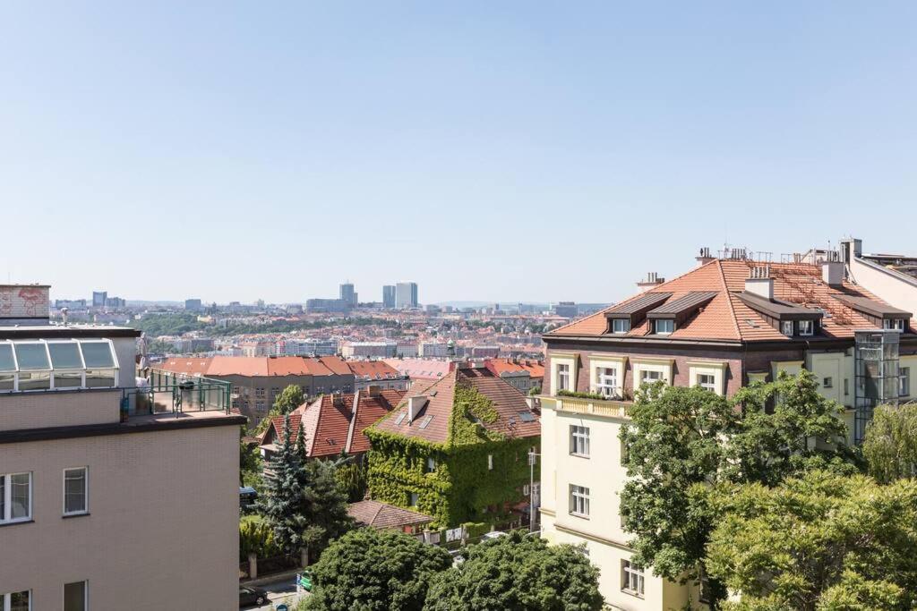 JT's Apartments Korunní str. Praha Bagian luar foto